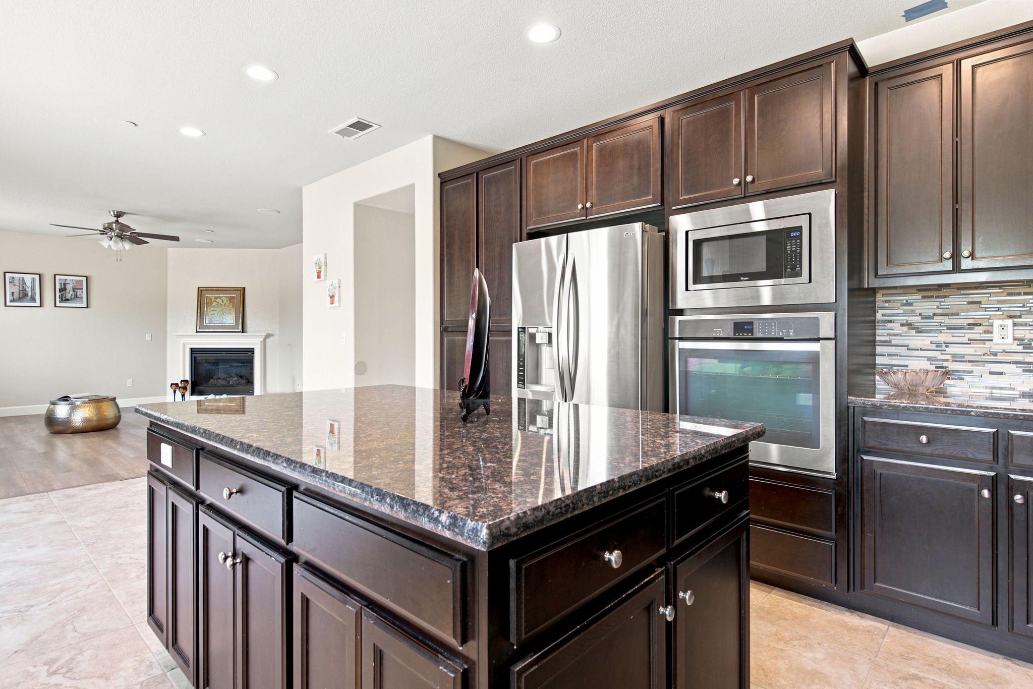 787 N Questa Court kitchen
