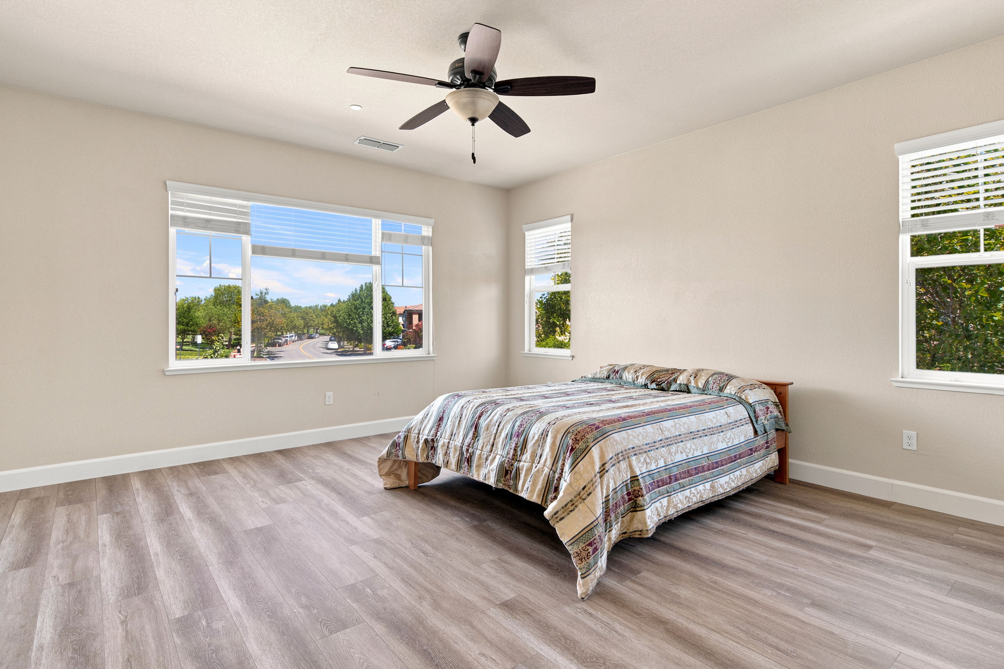 787 N Questa Court interior